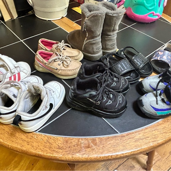 All girls/unisex sneakers uggs Nikes Addis’s sperrys bundle - Picture 3 of 11